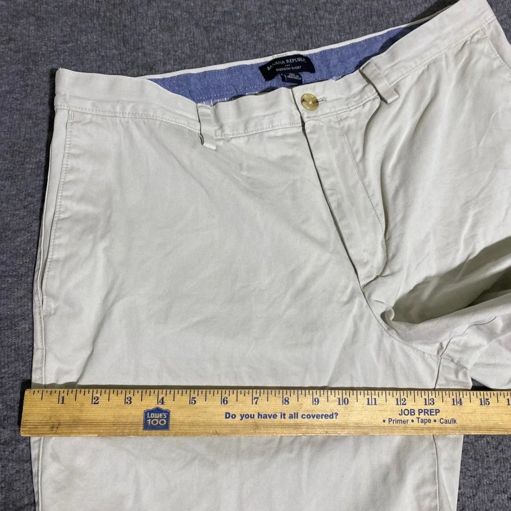 Banana Republic Emerson Short Mens 36 Khaki Tan Chino Cotton Straight Fit Casual